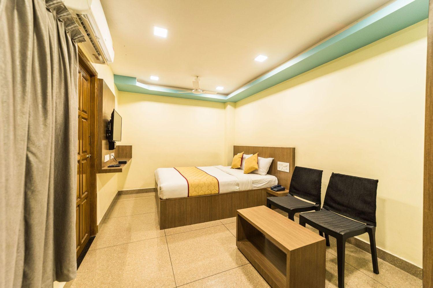 Sau Residency Hotel Kanchipuram Eksteriør billede