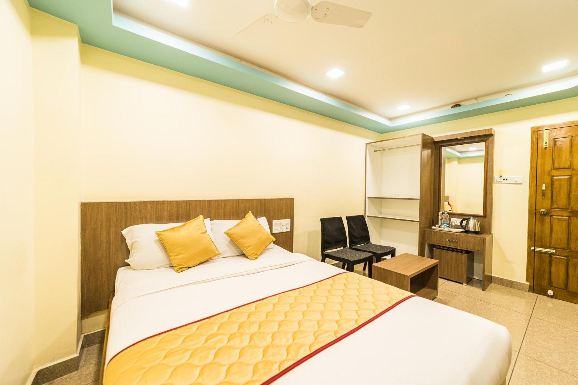 Sau Residency Hotel Kanchipuram Eksteriør billede