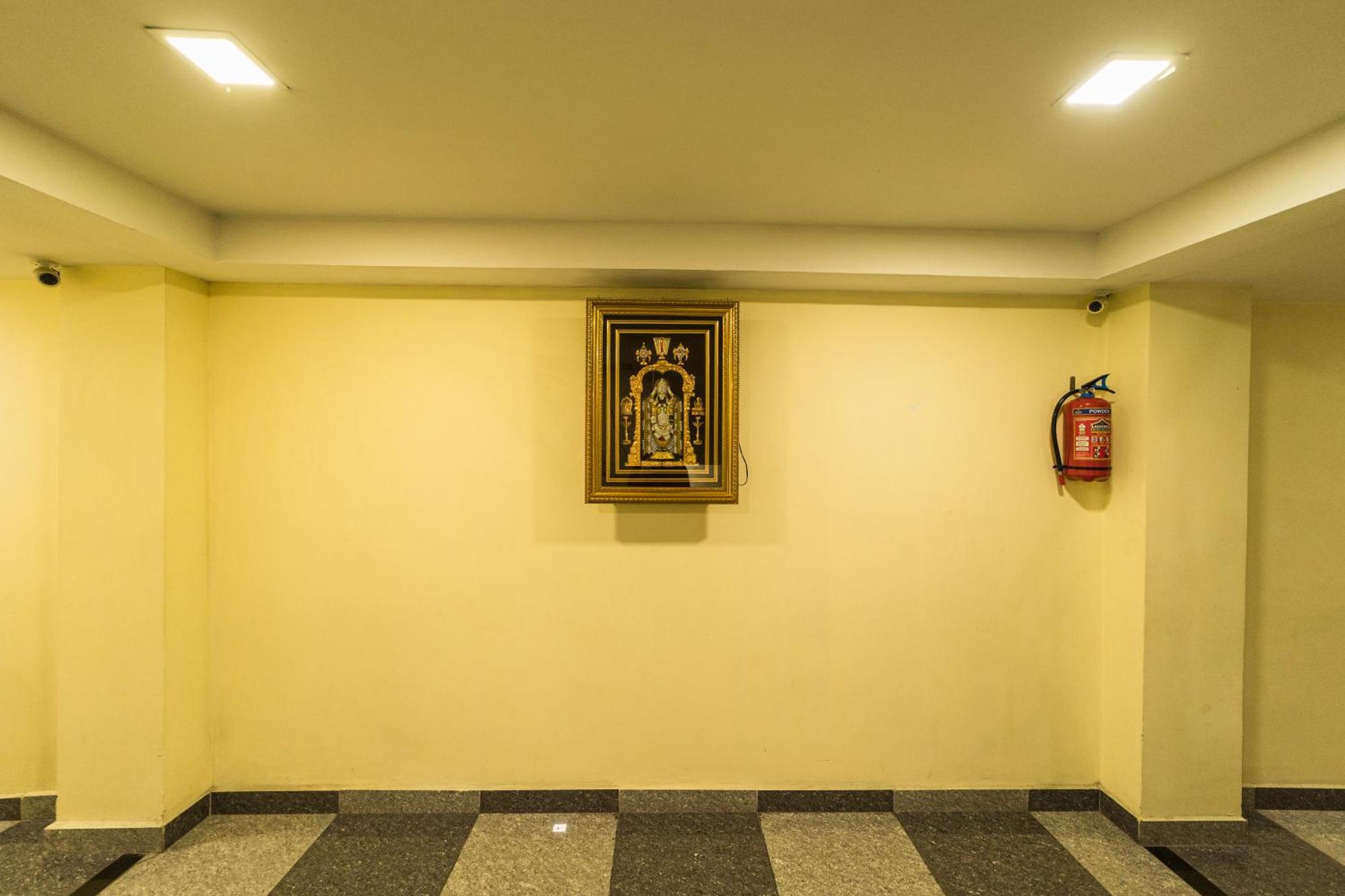 Sau Residency Hotel Kanchipuram Eksteriør billede